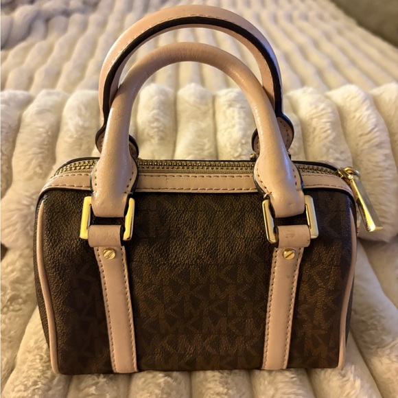 Michael Kors Mini Bag in Brown and Pink - Picture 2 of 4
